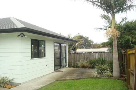 Photo of property in 21 Aberfeldy Avenue, Highland Park, Auckland, 2010