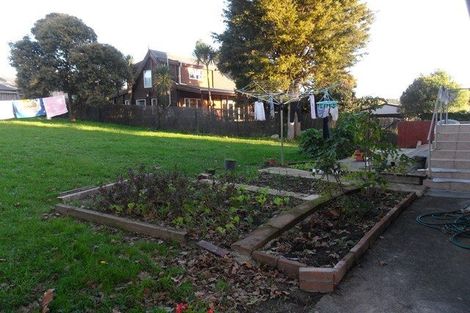 Photo of property in 62a Seabrook Avenue, New Lynn, Auckland, 0600