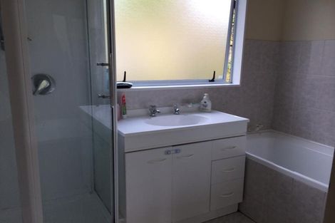 Photo of property in 2/328 Rangatira Road, Beach Haven, Auckland, 0626