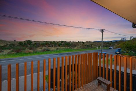 Photo of property in 517 Marine Parade, South New Brighton, Christchurch, 8062