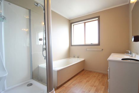 Photo of property in 65 Dunstan Road, Alexandra, 9320