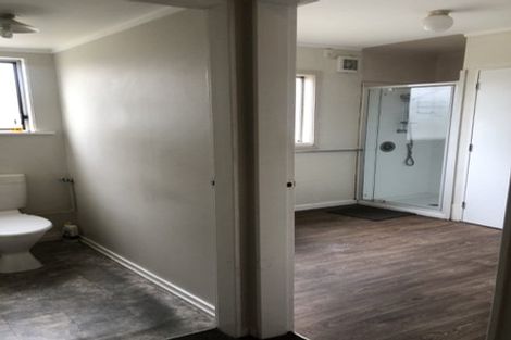 Photo of property in 101 Akaroa Drive, Maupuia, Wellington, 6022