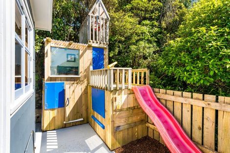 Photo of property in 6 Gordon Road, Plimmerton, Porirua, 5026