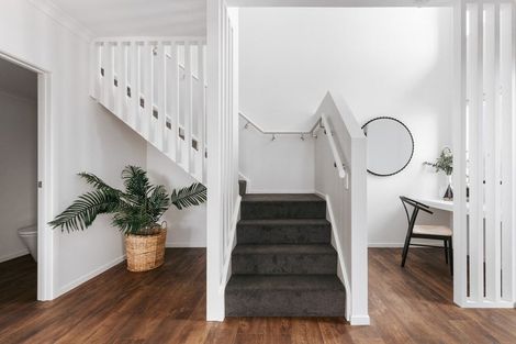 Photo of property in 2 Atutahi Lane, Papamoa Beach, 3118