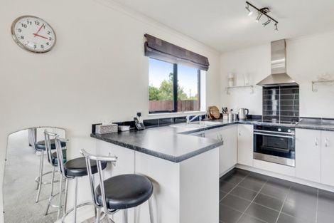 Photo of property in 5 Mangauika Road, Pirongia, Te Awamutu, 3876