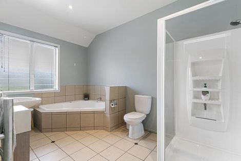 Photo of property in 5 Winsley Terrace, Churton Park, Wellington, 6037