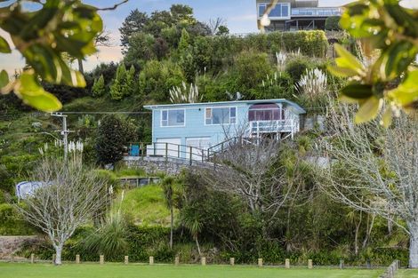 Photo of property in 39 Harbour View Road, Omokoroa, 3114
