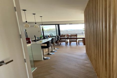 Photo of property in 35 Lewis Road, Pakuranga, Auckland, 2010