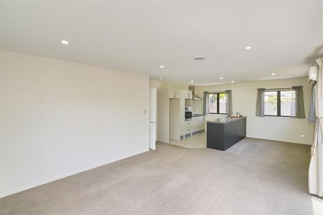 Photo of property in 516 Mairehau Road, Parklands, Christchurch, 8083
