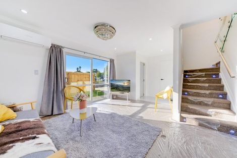 Photo of property in 39 Sunnyside Crescent, Papatoetoe, Auckland, 2025