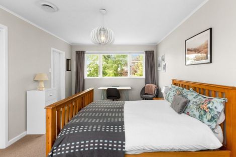 Photo of property in 9 Neeve Place, Taradale, Napier, 4112