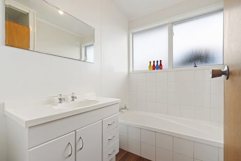 Photo of property in 49 Boundary Road, Opaheke, Papakura, 2113