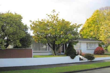 Photo of property in 2 Powell Crescent, Ilam, Christchurch, 8041