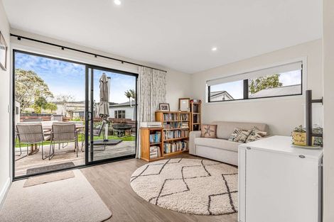 Photo of property in 17 Arthur Street, Whitianga, 3510