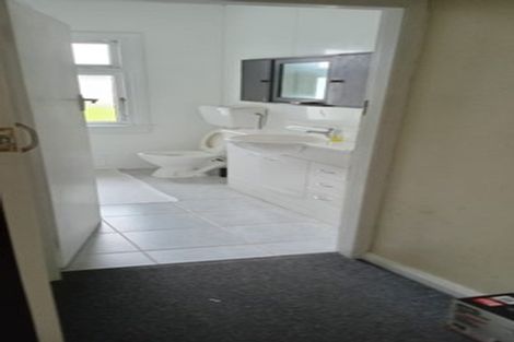 Photo of property in 142 Miranda Street, Stratford, 4332