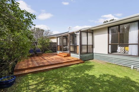 Photo of property in 39a Minaret Drive, Bucklands Beach, Auckland, 2014