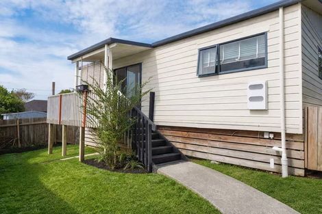 Photo of property in 49 Glen Marine Parade, Glendene, Auckland, 0602