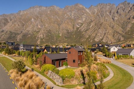 Photo of property in 47 Jacks Point Rise, Jacks Point, Queenstown, 9371