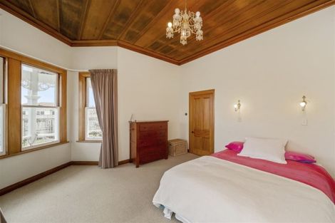 Photo of property in 10 Regent Street, Hawera, 4610