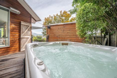 Photo of property in 25 Rue Renard, Akaroa, 7520