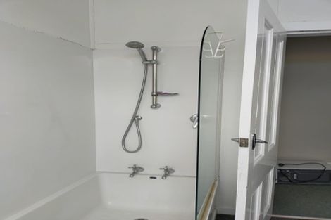 Photo of property in 28 Owen Street, Newtown, Wellington, 6021