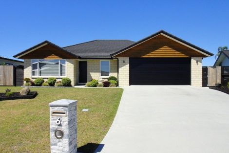 Photo of property in 6 Ara Kahika Lane, One Tree Point, 0118