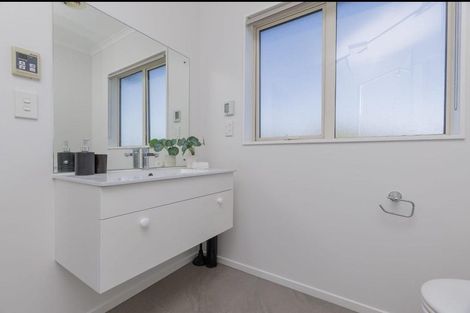 Photo of property in 24 Melksham Drive, Churton Park, Wellington, 6037