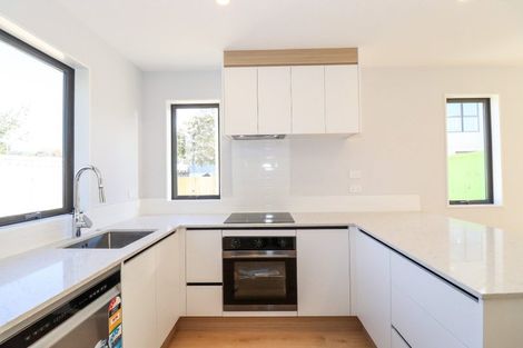 Photo of property in 4d Blue Gum Rise, Sunnyhills, Auckland, 2010