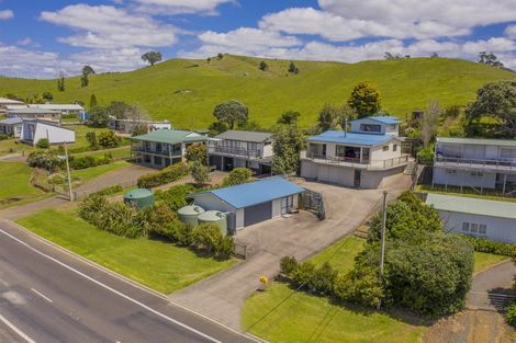 Photo of property in 113 Wharekaho Sh25 Road, Wharekaho, Whitianga, 3592