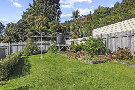 Photo of property in 42 Oxford Road, Lake Rotoma, Rotorua, 3074