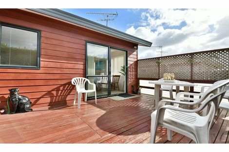 Photo of property in 2/28 Lakeside Drive, Orewa, 0931
