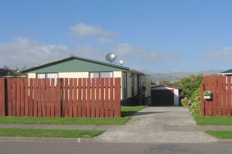 Photo of property in 7 Humphreys Grove, Titahi Bay, Porirua, 5022