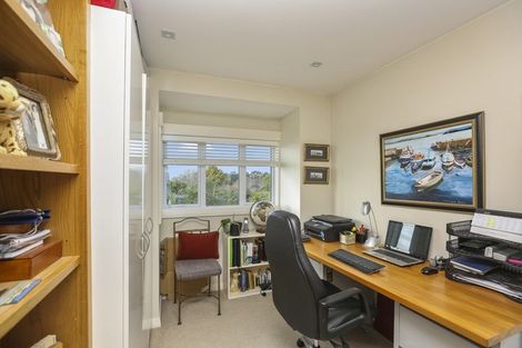 Photo of property in 15a Glen Almond Street, New Plymouth, 4310