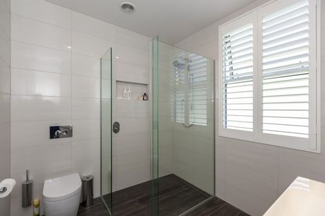 Photo of property in 6 Bressay Way, Waikanae, 5036