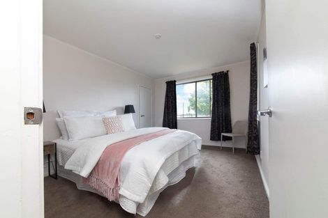 Photo of property in 24 Parkinson Avenue, Wesley, Auckland, 1041