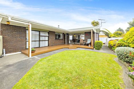 Photo of property in 2/34 Cambridge Terrace, Papatoetoe, Auckland, 2025