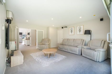 Photo of property in 27a Comber Place, Johnsonville, Wellington, 6037