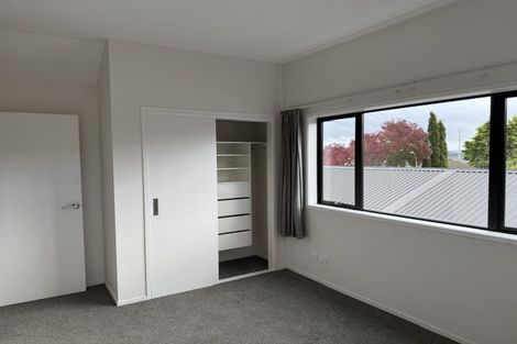 Photo of property in 54a Santiago Crescent, Unsworth Heights, Auckland, 0632