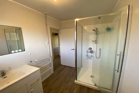 Photo of property in 2/31 Matuhi Rise, Henderson, Auckland, 0612
