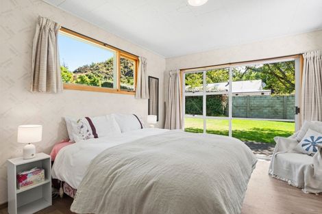 Photo of property in 14 Caernarvon Street, Arrowtown, 9302