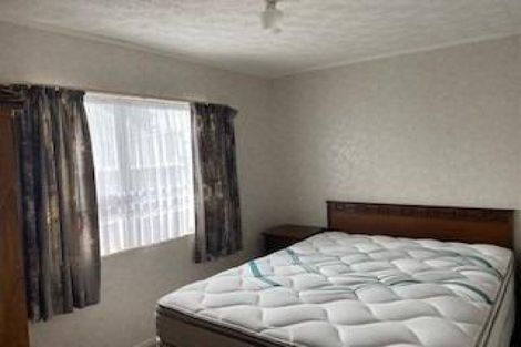 Photo of property in 1/2 Russell Street, Whanganui, 4500