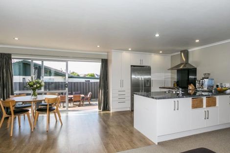 Photo of property in 39 Trigg Crescent, Taradale, Napier, 4112