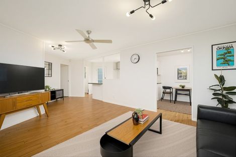 Photo of property in 5 Mckinley Road, Sunnyvale, Auckland, 0612