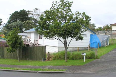 Photo of property in 4 Glenfinn Place, Massey, Auckland, 0614