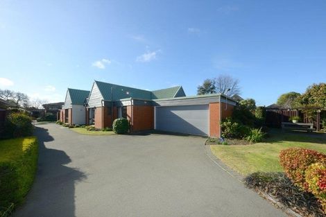 Photo of property in 11 Strathean Avenue, Avonhead, Christchurch, 8042