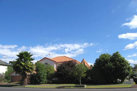 Photo of property in 91 Caribbean Drive, Unsworth Heights, Auckland, 0632