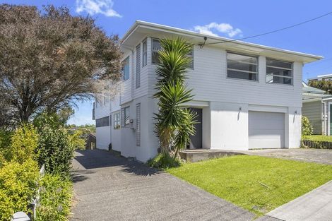 Photo of property in 31 Huka Road, Birkenhead, Auckland, 0626