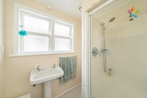 Photo of property in 20 Golf Road, Manor Park, Lower Hutt, 5019