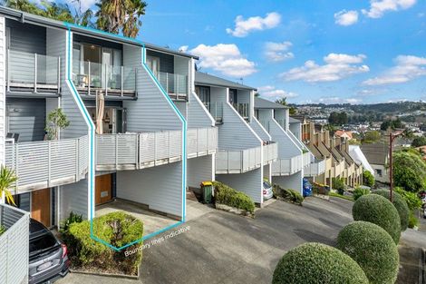 Photo of property in 2/13 Pannill Place, Oteha, Auckland, 0632