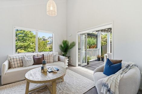 Photo of property in 2 Ely Place, Bethlehem, Tauranga, 3110